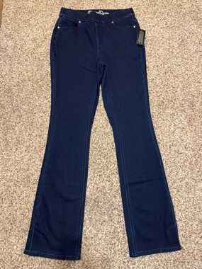 Isaac Mizrahi Divine Denim Dark Blue Flare Jeans Women’s 6 Tall NWOT